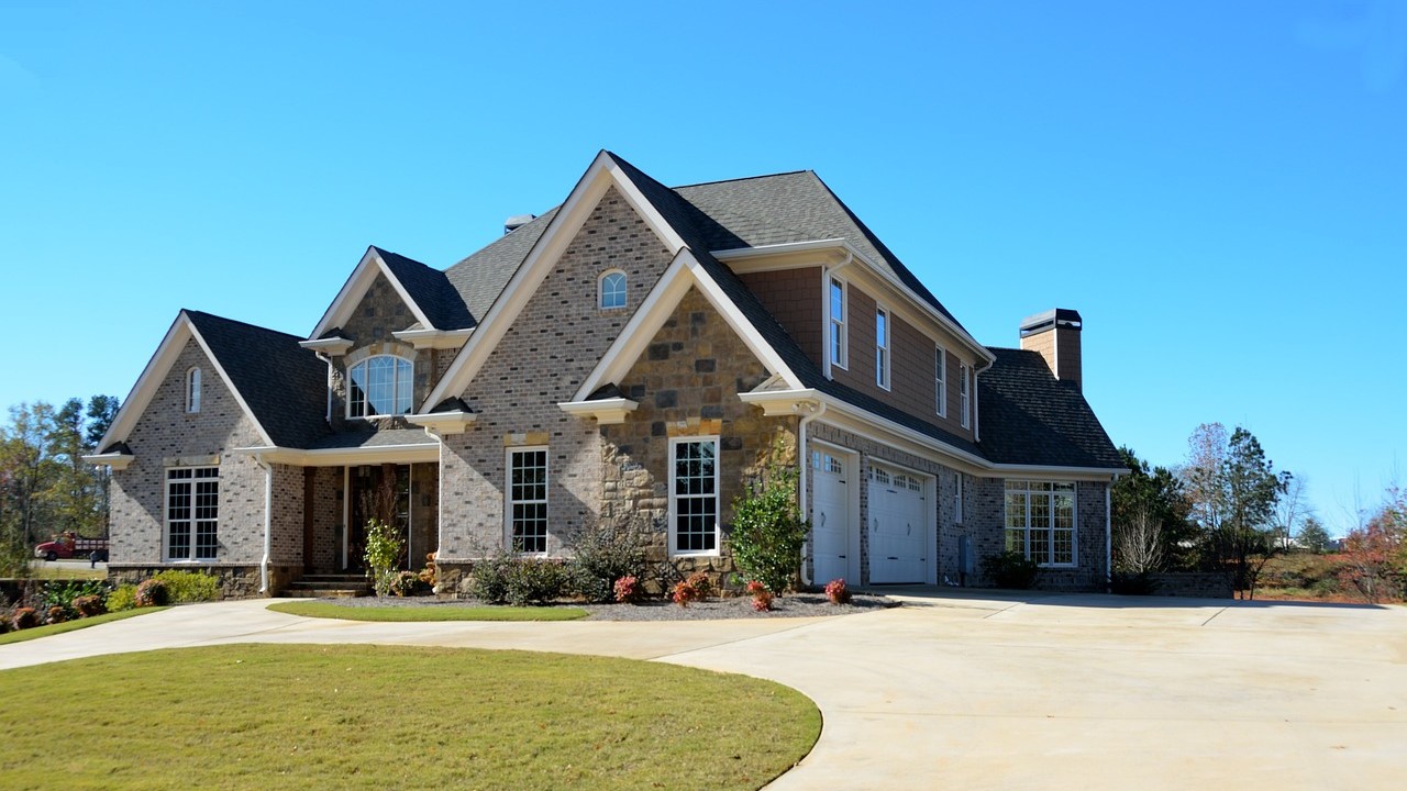 Read more about the article Property Investment 101: Smart Moves for Real Estate Success